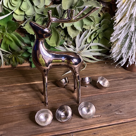 Pottery Barn Large Metal Reflective Silver Reindeer Tea Light Candle Holder - Picture 4 of 16